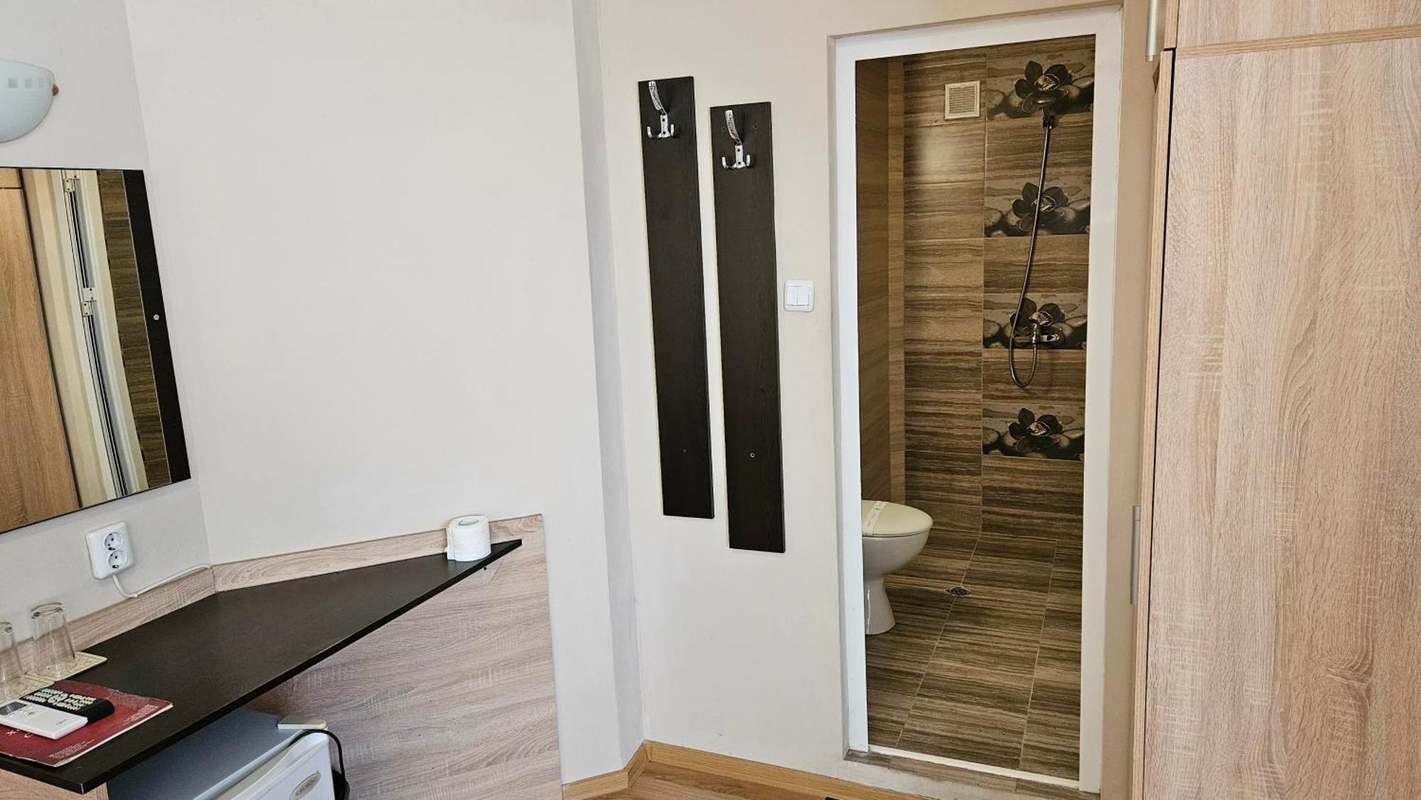 Caprice Family Hotel Varna Extérieur photo